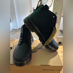 Dr. Martens unisex adult Lace Fashion Boot, Black 8 Men's/9 Women